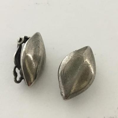 Silver tone clip on vintage earrings