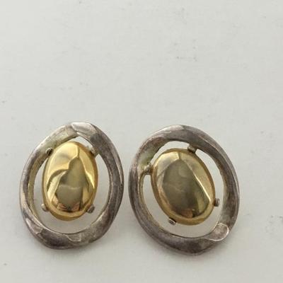 Silver tone gold tone unique shape fashion earrings