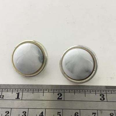 Vintage round clip on fashion earrings