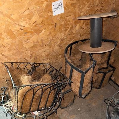 S29-Metal baskets