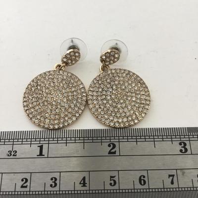 Gold tone round rhinestone fashion earrings