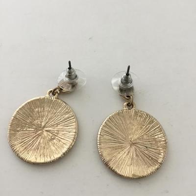 Gold tone round rhinestone fashion earrings
