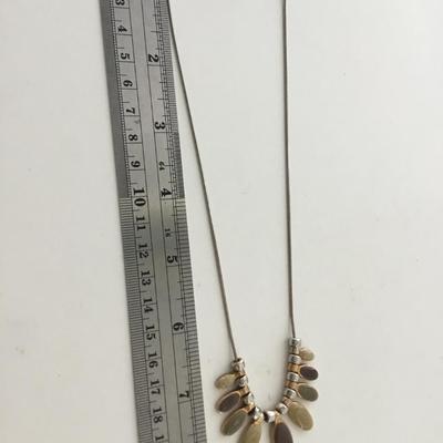 Beautiful unmarked fashion necklace