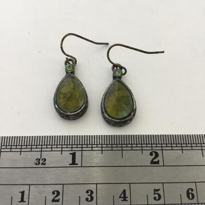 Unmarked green fashion earrings