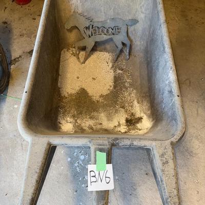 BN6-Wheelbarrow + extras
