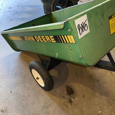 BN5-John Deere trailer