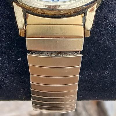 Timex Indiglo WR 30Mwatches for parts or repair -