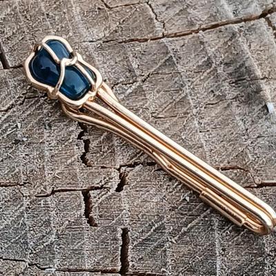 Vintage Size 7.5 men's Onyx ring marked 12 - and two vintage collectible tie clips - Balfour pickup truck & Swank blue gemstone