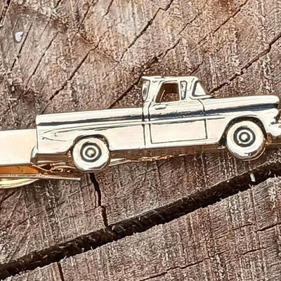 Vintage Size 7.5 men's Onyx ring marked 12 - and two vintage collectible tie clips - Balfour pickup truck & Swank blue gemstone