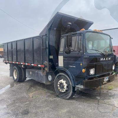 Sale Photo Thumbnail #11