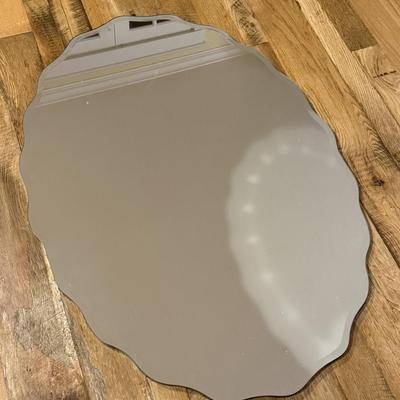 G32-Scalloped/beveled mirror & light fixture-PICTURES ADDED!!