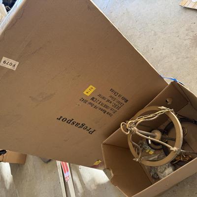 G32-Large mirror & light fixture