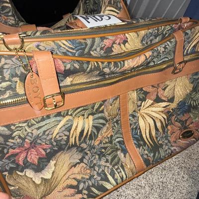 MB5-Luggage