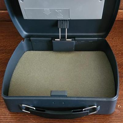 Sale Photo Thumbnail #304: Includes the key and code, digital keypad.  Very nice condition.