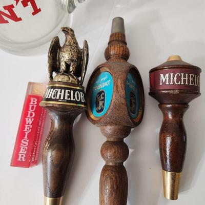 Vintage Barware I Bet You Can't Beer Mug + 4 Beer Taps Handles Shift Knobs Budweiser Michelob, Lowenbrau