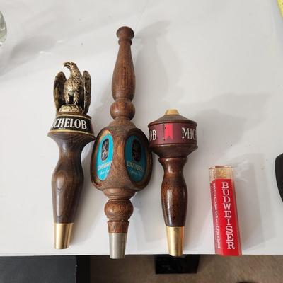 Vintage Barware I Bet You Can't Beer Mug + 4 Beer Taps Handles Shift Knobs Budweiser Michelob, Lowenbrau