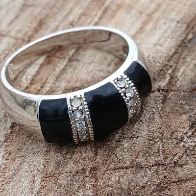 Vintage unmarked ring Size 9