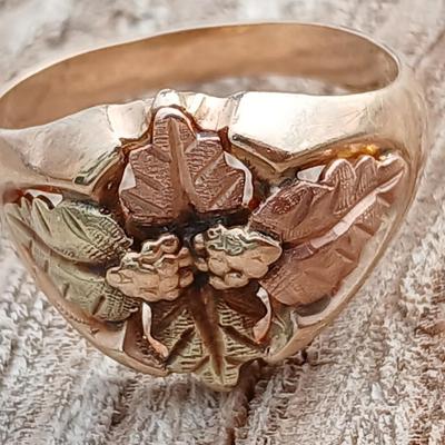 Black Hills Gold Co. marked 10k 12k ring Size - 10 K 12 K