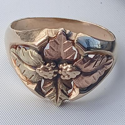 Black Hills Gold Co. marked 10k 12k ring Size - 10 K 12 K