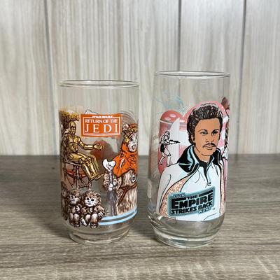 LOT 70B: Vintage Burger King Star Wars & Pizza Hut E.T. Extraterrestrial Glasses