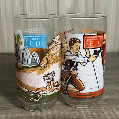 LOT 70B: Vintage Burger King Star Wars & Pizza Hut E.T. Extraterrestrial Glasses