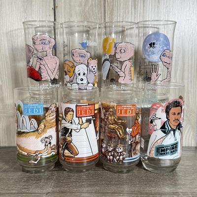 LOT 70B: Vintage Burger King Star Wars & Pizza Hut E.T. Extraterrestrial Glasses