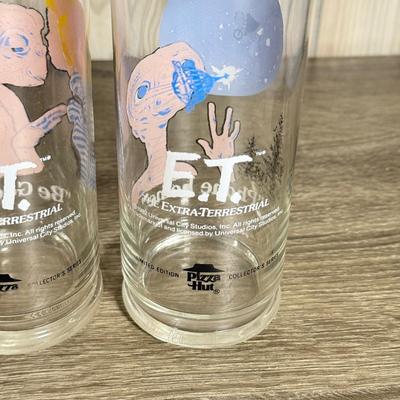 LOT 70B: Vintage Burger King Star Wars & Pizza Hut E.T. Extraterrestrial Glasses