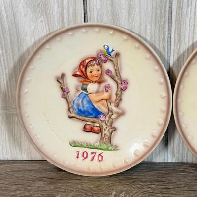 LOT 72B: Goebel M.I. Hummel Collection: 1976 & 1978 Plates & Five Figurines