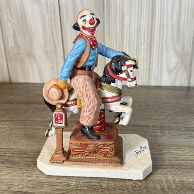 LOT 76B: Ron Lee Clown Sculptures w/ Musical Hobo Clown Sculpture