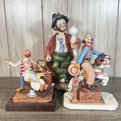 LOT 76B: Ron Lee Clown Sculptures w/ Musical Hobo Clown Sculpture