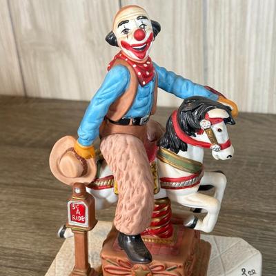 LOT 76B: Ron Lee Clown Sculptures w/ Musical Hobo Clown Sculpture