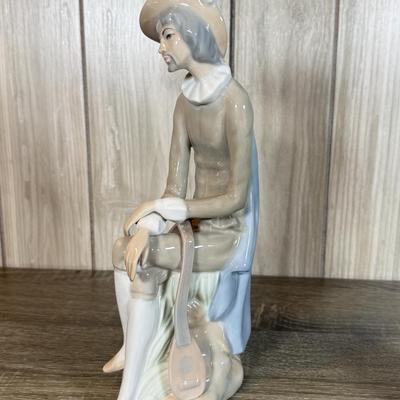 LOT 77B: Nao Lladro Circus Dreamer 1085B w/ other Matte Color Porcelain Figures (unmarked)