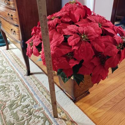 LOT 88L: Faux Poinsettia in Planter