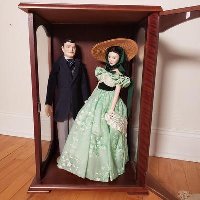LOT 90L: Gone With The Wind Frankin Heirloom Dolls Scarlett O'Hara & Rhett Butler in Display Case
