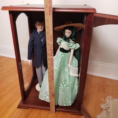 LOT 90L: Gone With The Wind Frankin Heirloom Dolls Scarlett O'Hara & Rhett Butler in Display Case