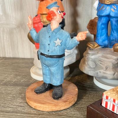 LOT 123B: Ron Lee Clown Car Sculpture w/ 2 Musical Clown Figures: Police & Fire