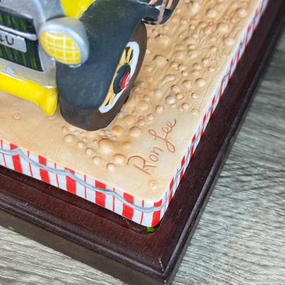 LOT 123B: Ron Lee Clown Car Sculpture w/ 2 Musical Clown Figures: Police & Fire