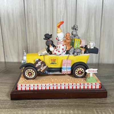 LOT 123B: Ron Lee Clown Car Sculpture w/ 2 Musical Clown Figures: Police & Fire