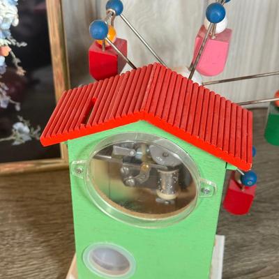 LOT 124B: Vintage Depose Italian Clown Figures, Simple Spinning Clown Toys, Carousel House Bank & More