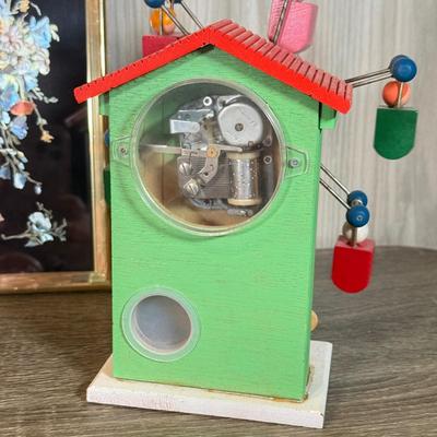 LOT 124B: Vintage Depose Italian Clown Figures, Simple Spinning Clown Toys, Carousel House Bank & More