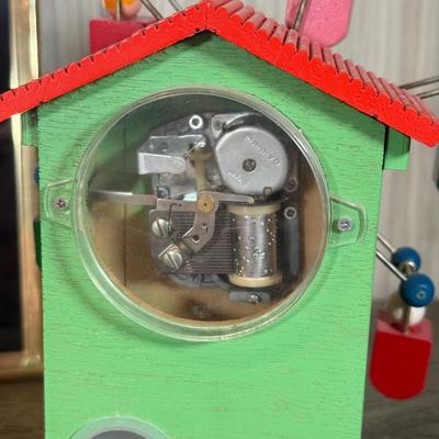 LOT 124B: Vintage Depose Italian Clown Figures, Simple Spinning Clown Toys, Carousel House Bank & More