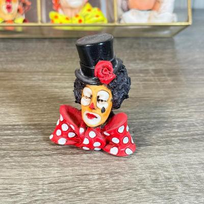 LOT 125B: Set of 12 Artefice Ottanta Hand Made Italian Clown Heads in Mirrored Display Case