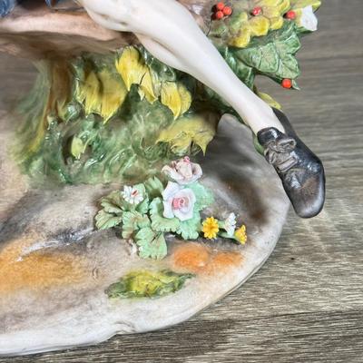 LOT 126B: Signed Italian Sculpture Person Reading 727 & More