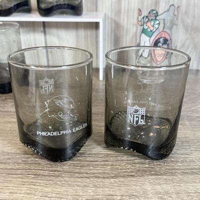 LOT 127B: NFL Philadelphia Eagles Smoky Rocks Glasses (6) and Single Eagles McDonald's Glass