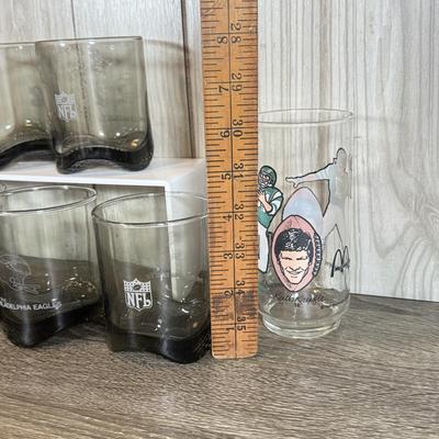 LOT 127B: NFL Philadelphia Eagles Smoky Rocks Glasses (6) and Single Eagles McDonald's Glass