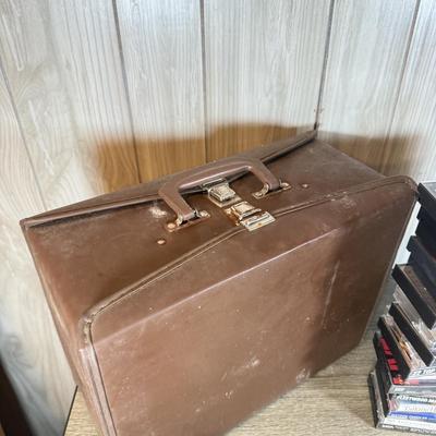 LOT 128B: Collection of Cassette Tapes: Queen, Fleetwood Mac, ZZ Top & More