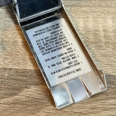 LOT 129B: Vintage Argus Film Camera w/ Detatchable Foldable Flash