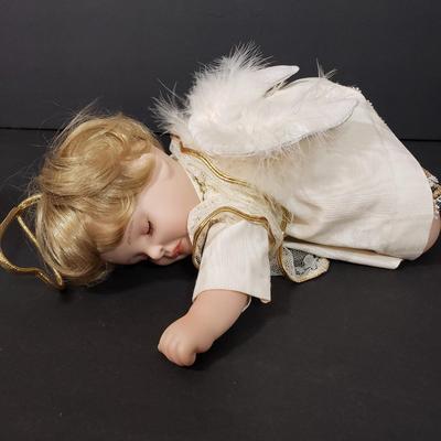 LOT 138D: Collection of Porcelain Dolls/Angels by Hamilton Collection, Franklin Heirloom & Cindy McClure