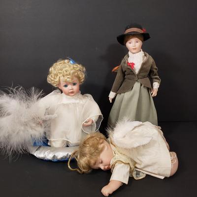 LOT 138D: Collection of Porcelain Dolls/Angels by Hamilton Collection, Franklin Heirloom & Cindy McClure