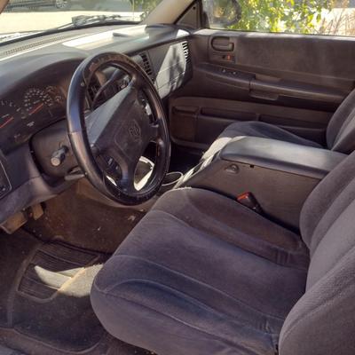 2004 Dodge Dakota Pickup Truck Automatic Gas Engine Clear Title (See the Notes Below)